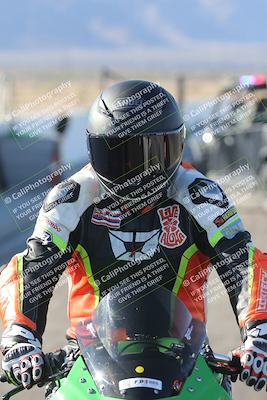 media/Dec-01-2025-Moto Forza (Mon) [[2daa91e15f]]/4-Around the Pits/